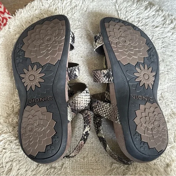 VIONIC Snakeskin Patterned Sandals Adjustable Sz 8 EXC CONDITION - Picture 8 of 8